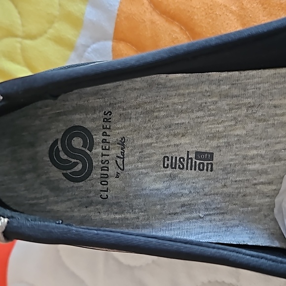 Shoes / Clarks / 9M - Picture 4 of 5